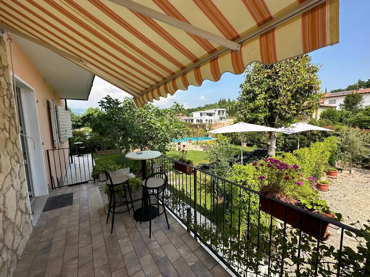 B&B La Magnolia Caprino Veronese Bed & Breakfast